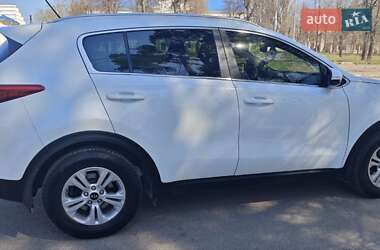 Позашляховик / Кросовер Kia Sportage 2017 в 