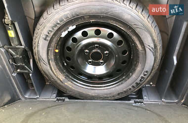 Позашляховик / Кросовер Kia Sportage 2010 в 