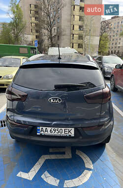 Внедорожник / Кроссовер Kia Sportage 2011 в 