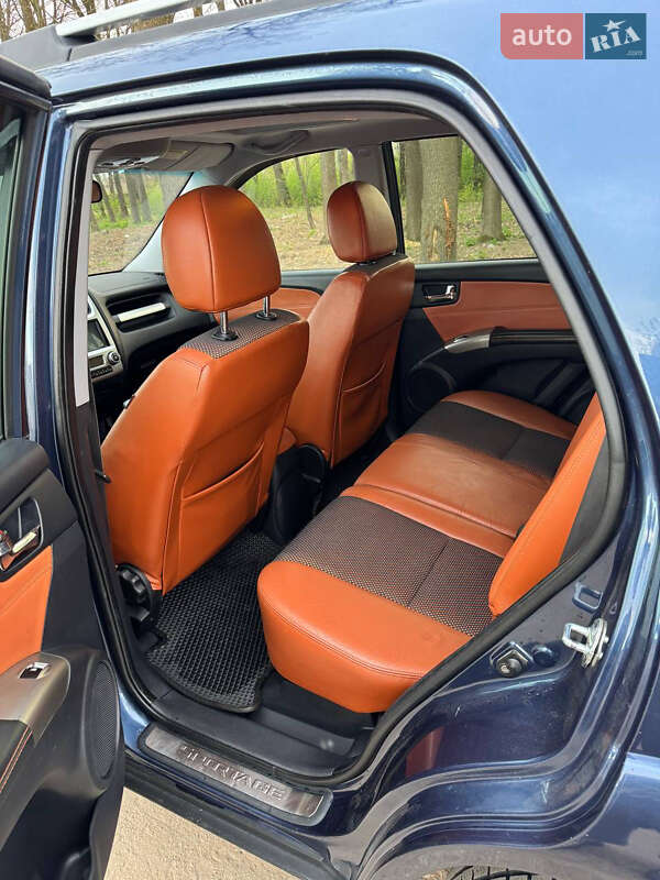 Внедорожник / Кроссовер Kia Sportage 2009 в Звягеле