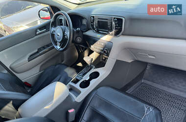 Внедорожник / Кроссовер Kia Sportage 2017 в 