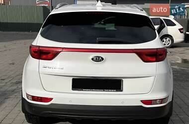 Внедорожник / Кроссовер Kia Sportage 2016 в 