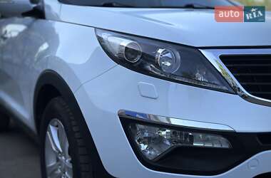 Позашляховик / Кросовер Kia Sportage 2011 в 