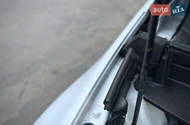 Позашляховик / Кросовер Kia Sportage 2011 в 