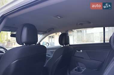 Позашляховик / Кросовер Kia Sportage 2011 в 