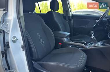 Позашляховик / Кросовер Kia Sportage 2011 в 