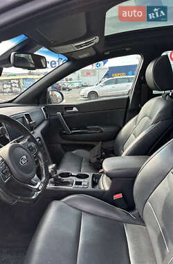 Позашляховик / Кросовер Kia Sportage 2016 в 