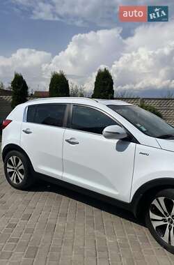 Позашляховик / Кросовер Kia Sportage 2011 в 