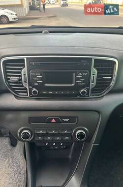 Внедорожник / Кроссовер Kia Sportage 2016 в 