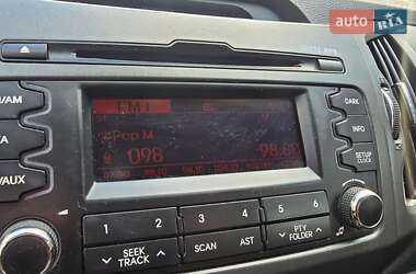 Внедорожник / Кроссовер Kia Sportage 2012 в 