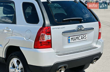 Внедорожник / Кроссовер Kia Sportage 2009 в 