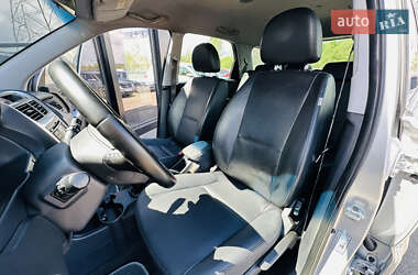 Внедорожник / Кроссовер Kia Sportage 2009 в 