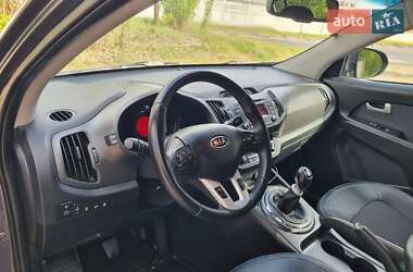 Внедорожник / Кроссовер Kia Sportage 2012 в 