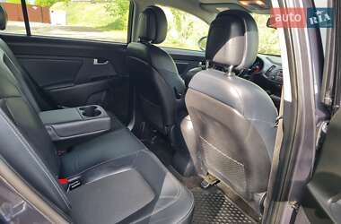 Внедорожник / Кроссовер Kia Sportage 2012 в 