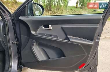 Внедорожник / Кроссовер Kia Sportage 2012 в 