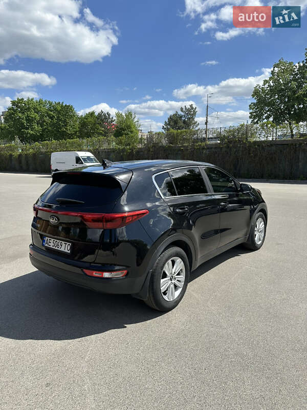 Внедорожник / Кроссовер Kia Sportage 2016 в Днепре