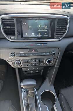 Позашляховик / Кросовер Kia Sportage 2019 в 