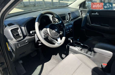 Позашляховик / Кросовер Kia Sportage 2018 в 