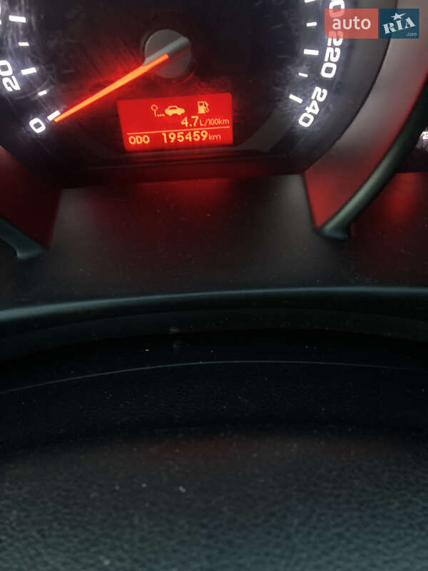 Внедорожник / Кроссовер Kia Sportage 2012 в Кременце