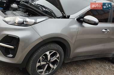Позашляховик / Кросовер Kia Sportage 2019 в 