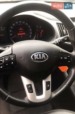 Внедорожник / Кроссовер Kia Sportage 2013 в 