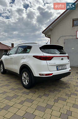 Внедорожник / Кроссовер Kia Sportage 2017 в 
