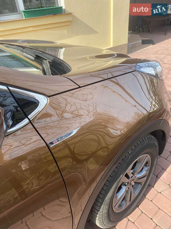 Позашляховик / Кросовер Kia Sportage 2017 в Нововолинську