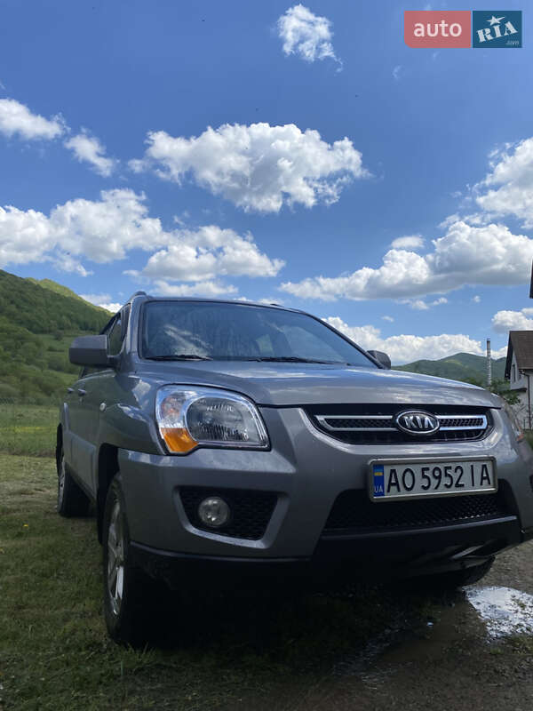 Внедорожник / Кроссовер Kia Sportage 2009 в Сваляве