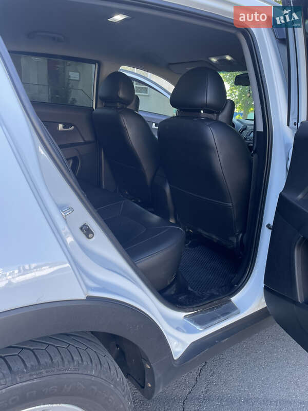 Позашляховик / Кросовер Kia Sportage 2011 в Білій Церкві