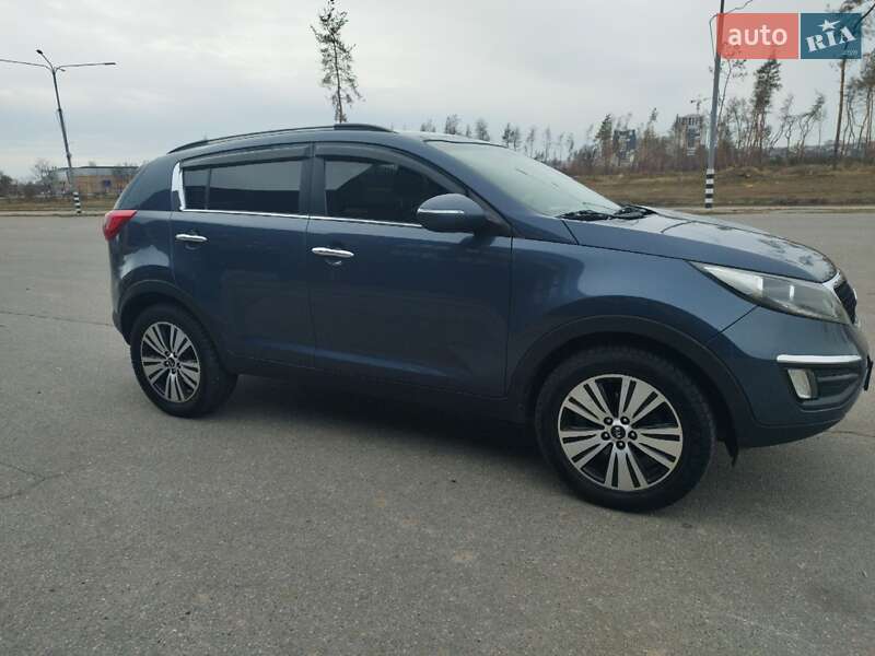 Внедорожник / Кроссовер Kia Sportage 2013 в Харькове