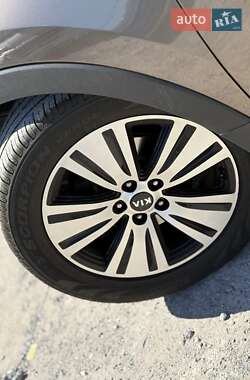 Внедорожник / Кроссовер Kia Sportage 2014 в 
