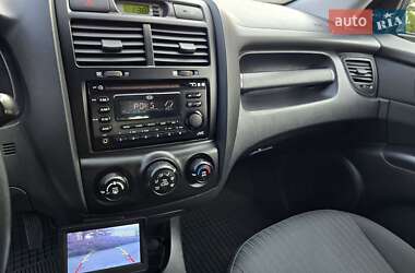 Внедорожник / Кроссовер Kia Sportage 2008 в 