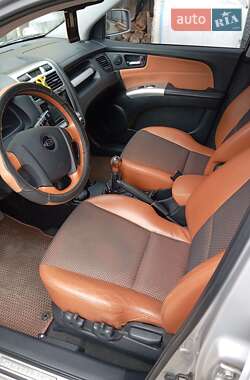 Позашляховик / Кросовер Kia Sportage 2005 в Хмельницькому
