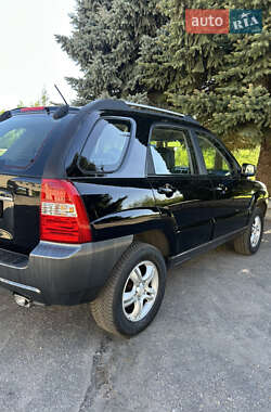 Позашляховик / Кросовер Kia Sportage 2007 в 