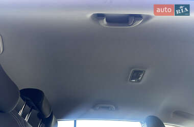 Внедорожник / Кроссовер Kia Sportage 2012 в 