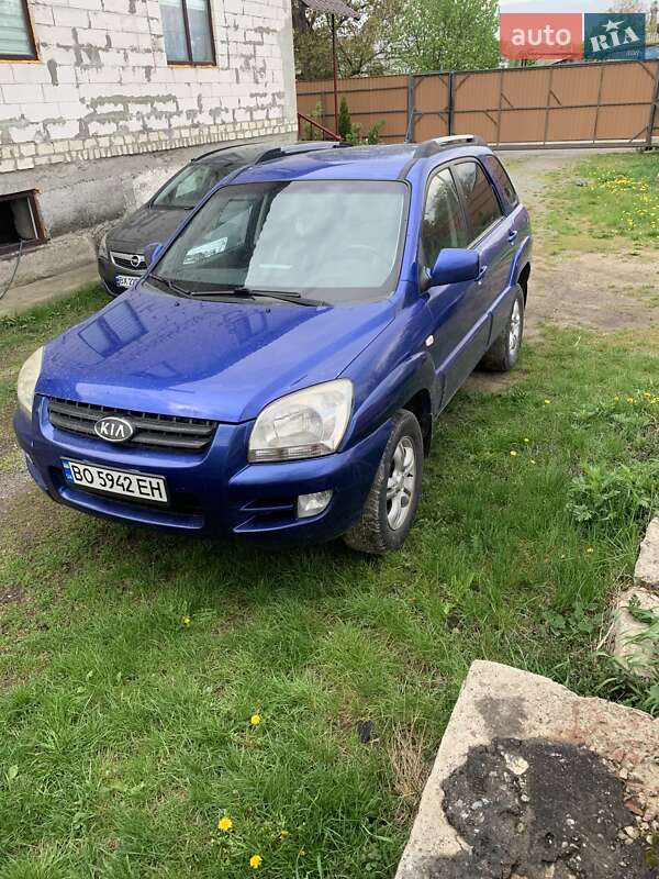 Внедорожник / Кроссовер Kia Sportage 2006 в 