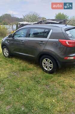 Позашляховик / Кросовер Kia Sportage 2012 в 