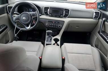 Позашляховик / Кросовер Kia Sportage 2017 в 