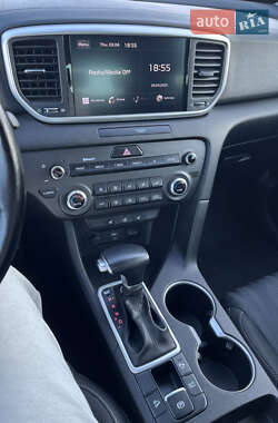Позашляховик / Кросовер Kia Sportage 2021 в 