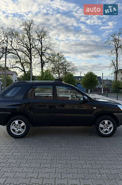 Внедорожник / Кроссовер Kia Sportage 2006 в 