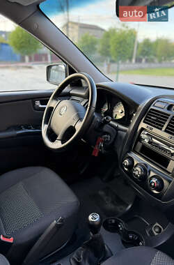 Внедорожник / Кроссовер Kia Sportage 2006 в 
