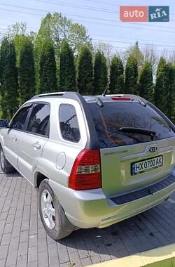 Внедорожник / Кроссовер Kia Sportage 2008 в 