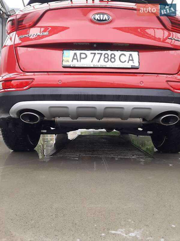 Внедорожник / Кроссовер Kia Sportage 2017 в Ивано-Франковске