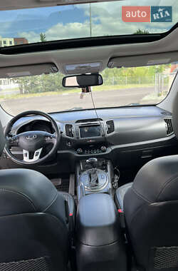 Позашляховик / Кросовер Kia Sportage 2012 в 