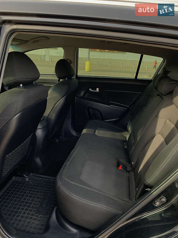 Внедорожник / Кроссовер Kia Sportage 2012 в Одессе