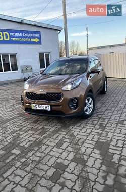 Внедорожник / Кроссовер Kia Sportage 2016 в Нововолынске