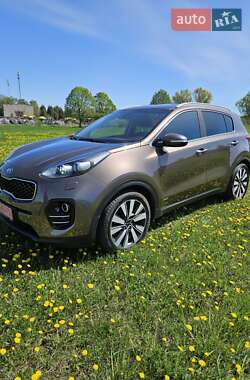 Внедорожник / Кроссовер Kia Sportage 2016 в Дубно