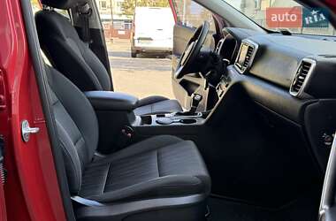 Позашляховик / Кросовер Kia Sportage 2019 в 