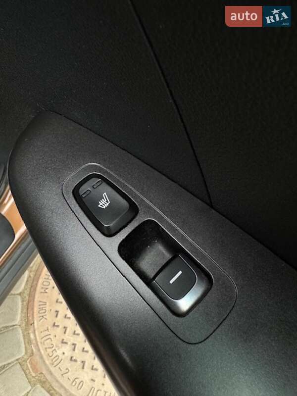 Внедорожник / Кроссовер Kia Sportage 2016 в Львове