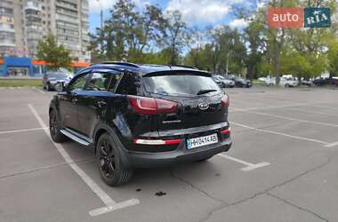 Внедорожник / Кроссовер Kia Sportage 2013 в 